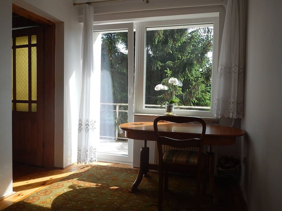 Pokój - widok na balkon