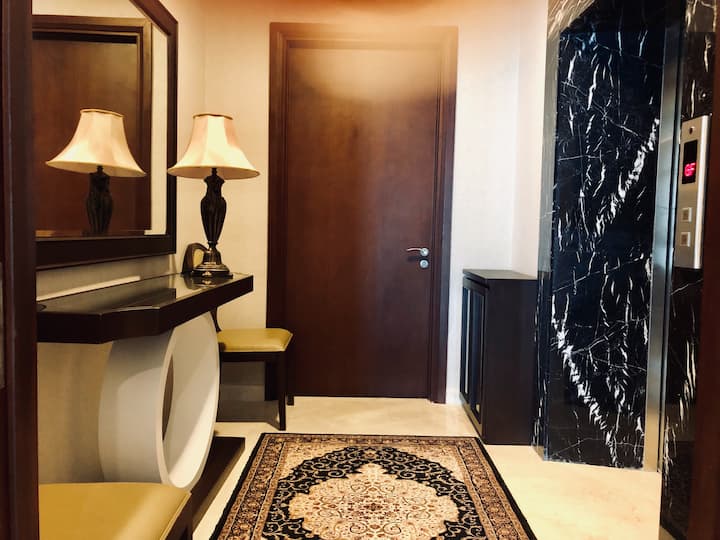 Luxurious 2BR Apartment