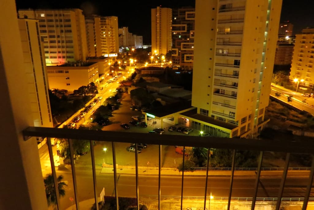 Vista da Varanda á Noite - Balcony Night View