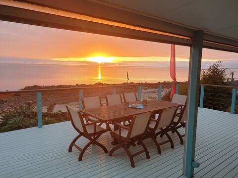 IF YOU WANT ULTIMATE BEACH FRONT, THIS IS IT !