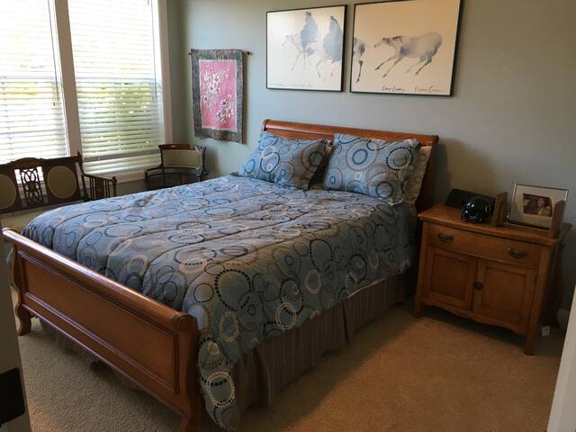 Perfect Home for Willamette Family Weekend gallery image 2