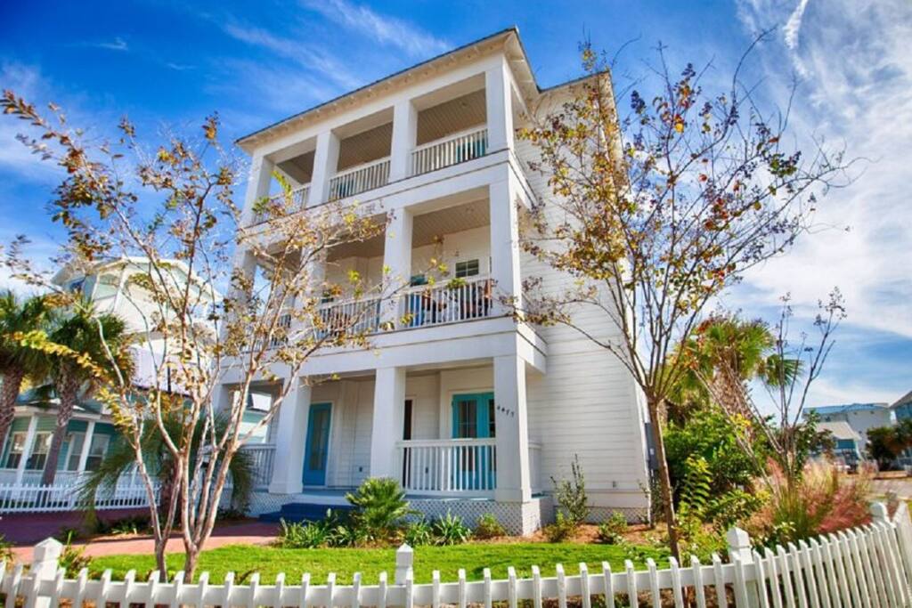 Beautiful Brand New Home Completed March 2016