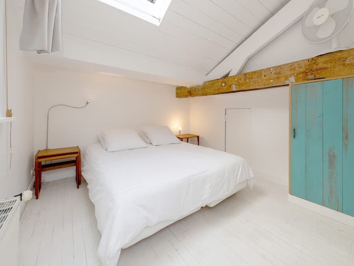 Chambre 3 : lit queen size (ou lits jumeaux, selon vos besoins) 