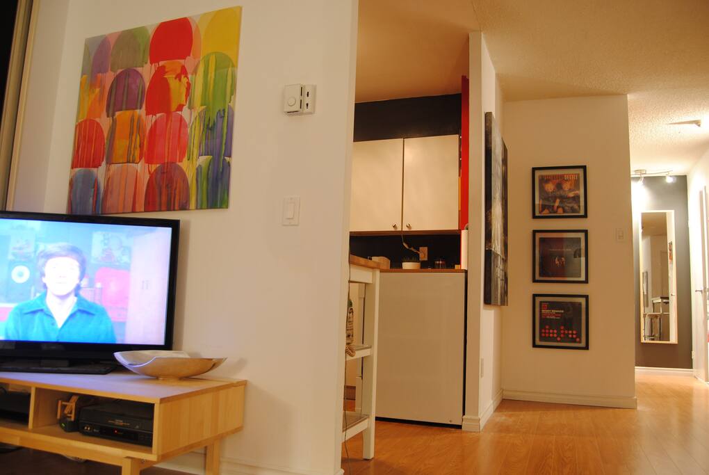 TV w/ Chromecast for Netflix, YouTube etc.
As well as Blu-Ray & VHS players for complete backwards compatibility.
