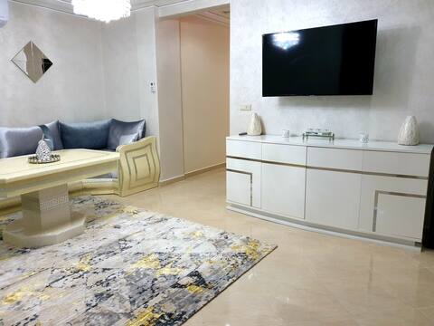 Luxury 2 bedroom apartment newly furnished