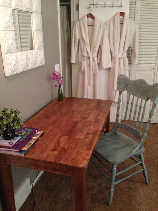 bedroom has work space