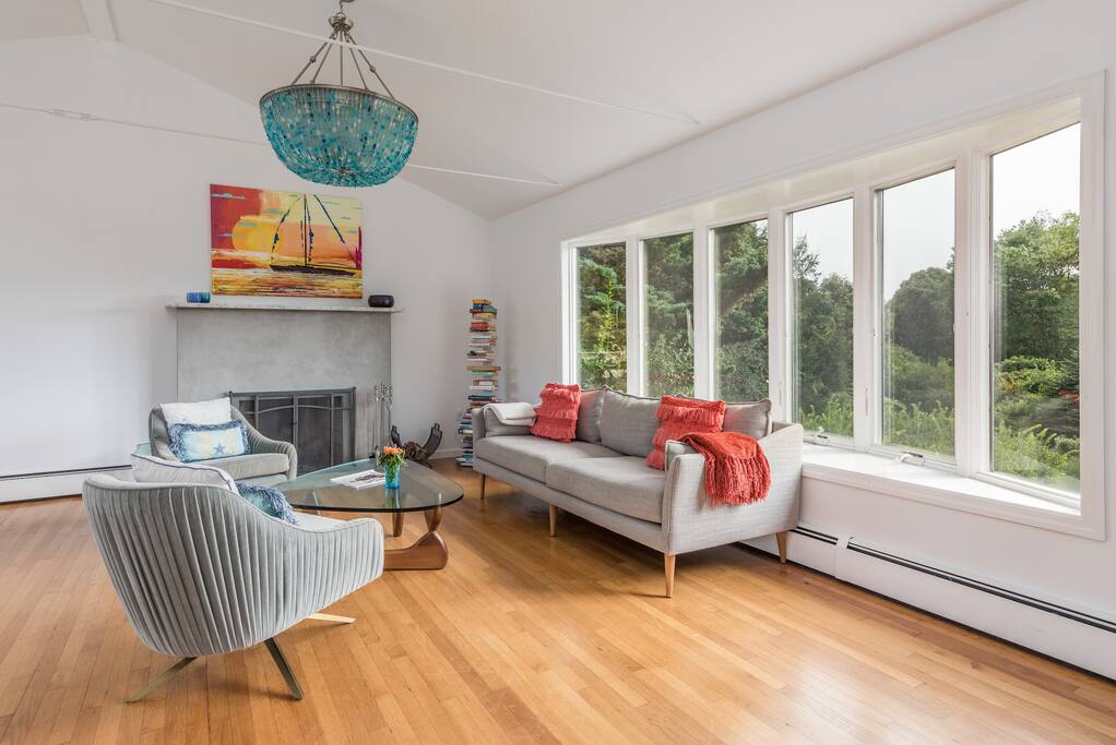 Living room with fireplace