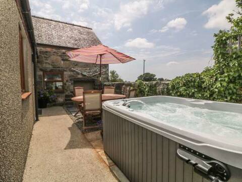 Cegin Foch @ Cefn Coed Cottages