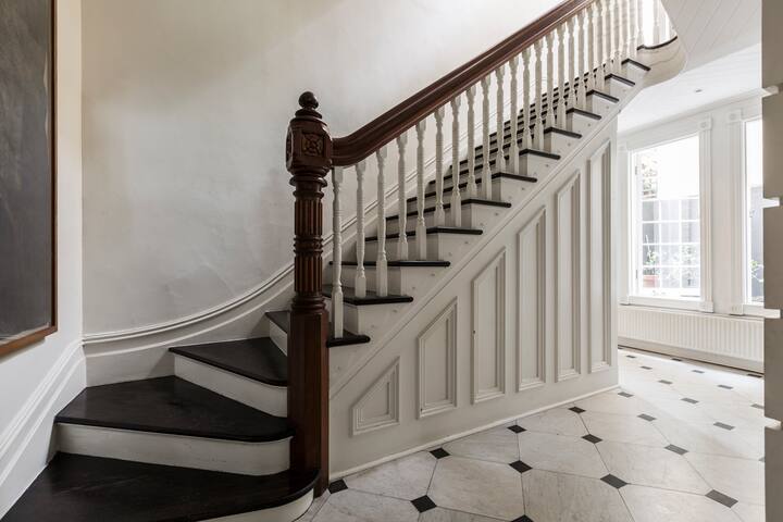 Grand Terrace, Grand Piano, Grand city views gallery image 3