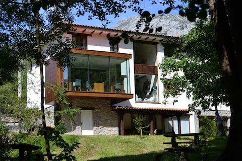 Double room, in the Vallees del Oso - Asturias