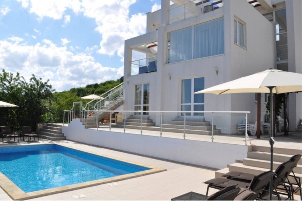 Villa Magdalen offers a lot of space over 3 floor levels, a large private pool, and unobstructed sea views from every level.