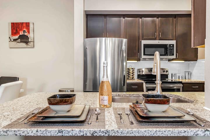 View of Energy Corridor, Houston Vacation Rentals & Homes - Houston, TX | Airbnb