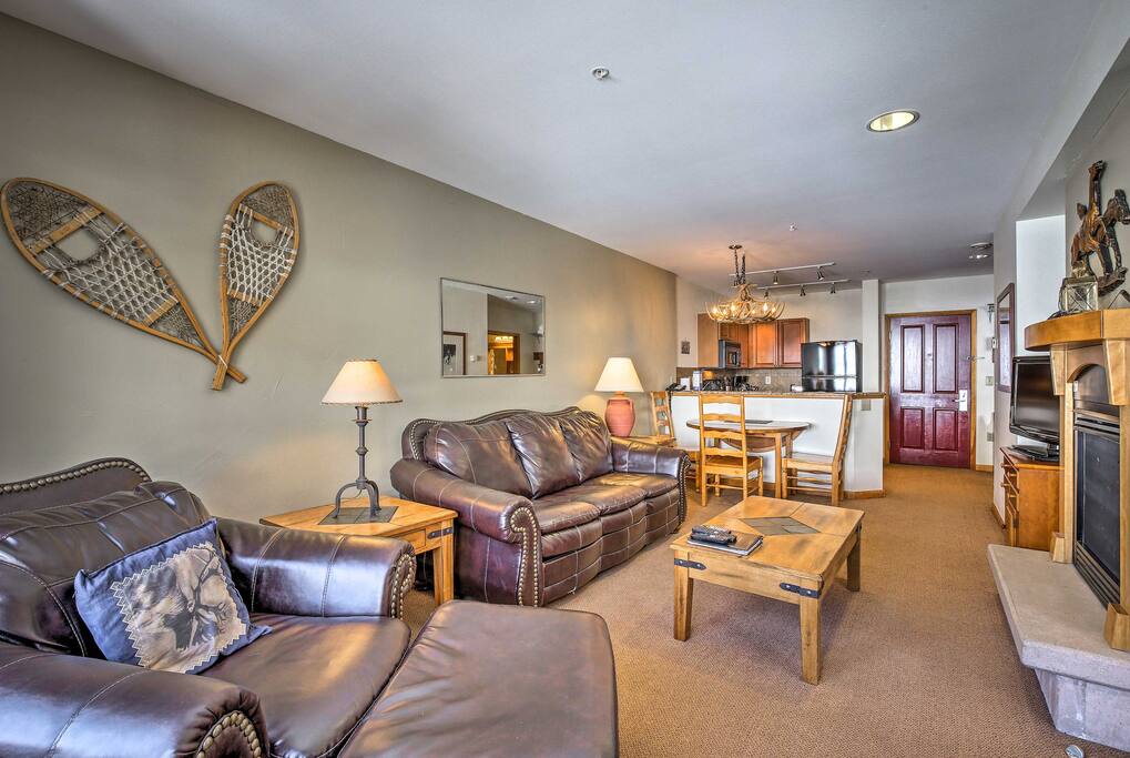 The condo offers 1 bedroom, 1 bathroom, and sleeping for 4.