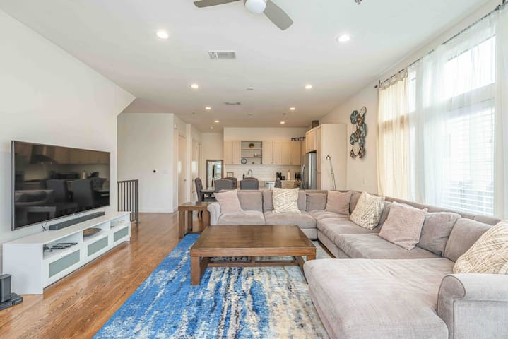 Downtown San Antonio 4 BDRM Euclid Riverwalk/Pearl