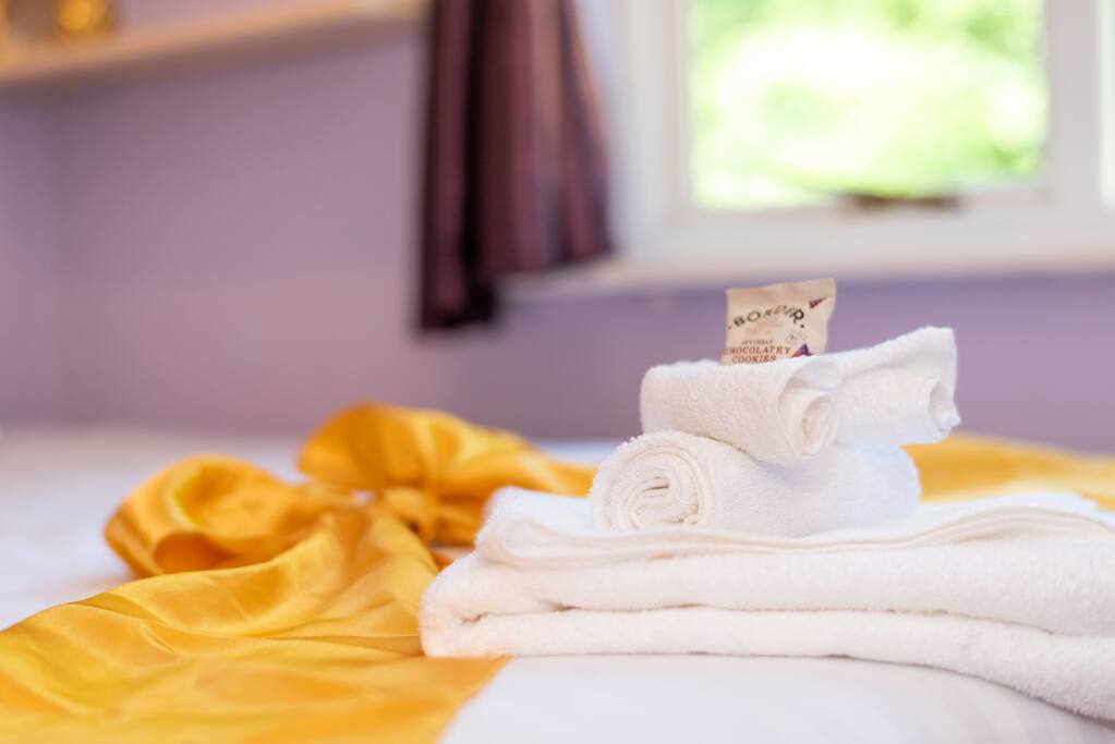 Room with double bed