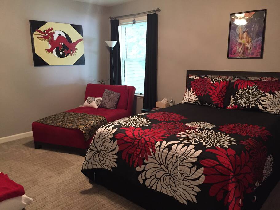 The mystical beings room is about 12’x14’. New carpet. Room darkening shades. Ceiling fan.