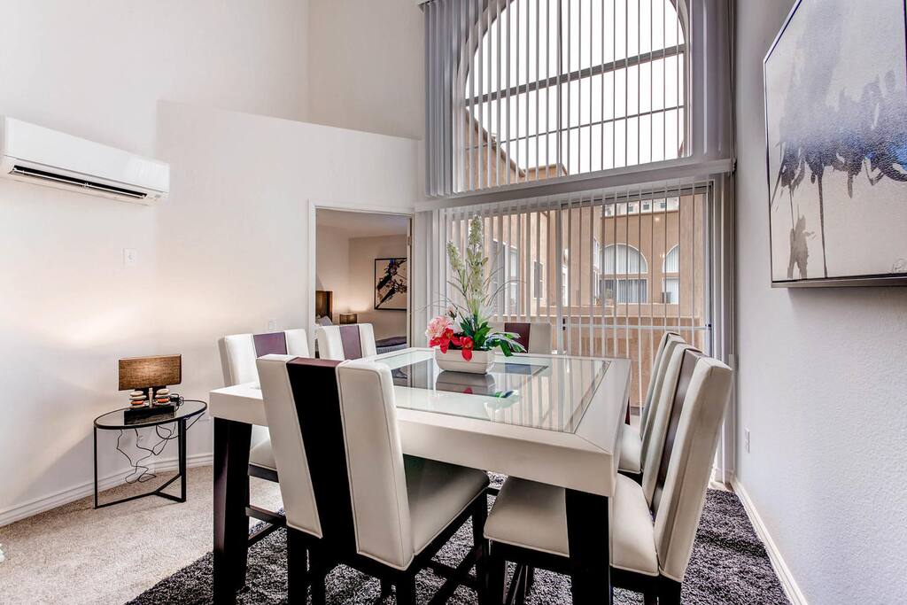 Dine and enjoy San Diego in the gorgeous SD designer 6 person dining set