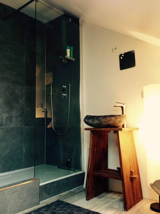 Relaxing-Shower