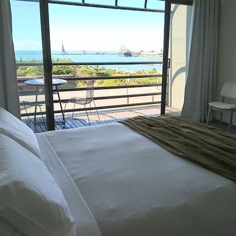 Ultimate ocean views at Neptune apartment.