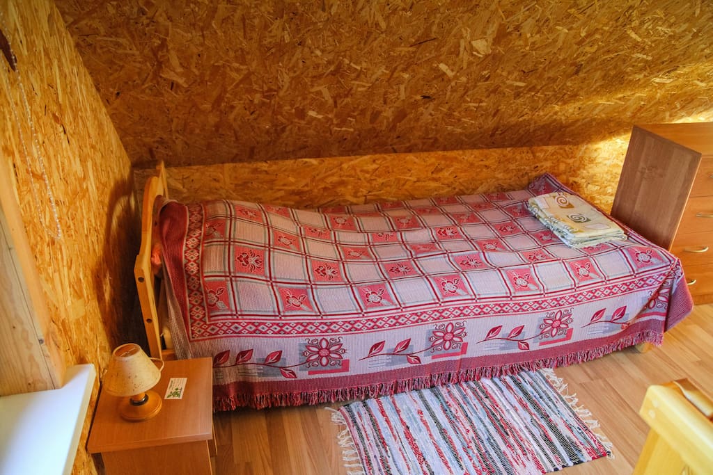 Single bed