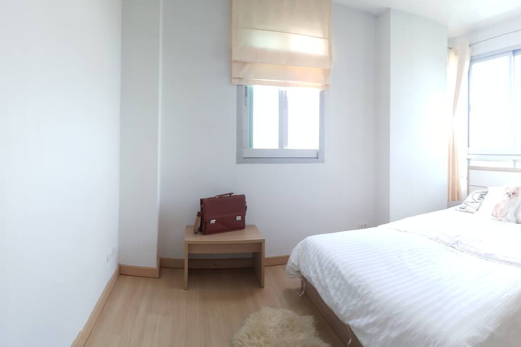 Private Main bedroom with private shower room