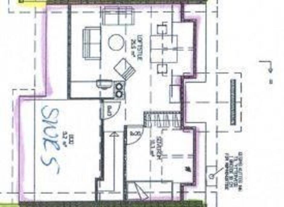 3rd floor you will find the livinroom and master bedroom.