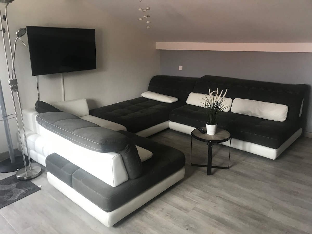 Fleksibilni dnevni boravak, mogućnost dva kreveta za jednu osobu