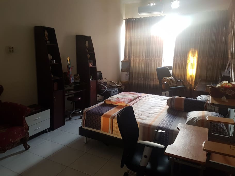 Wide bedroom