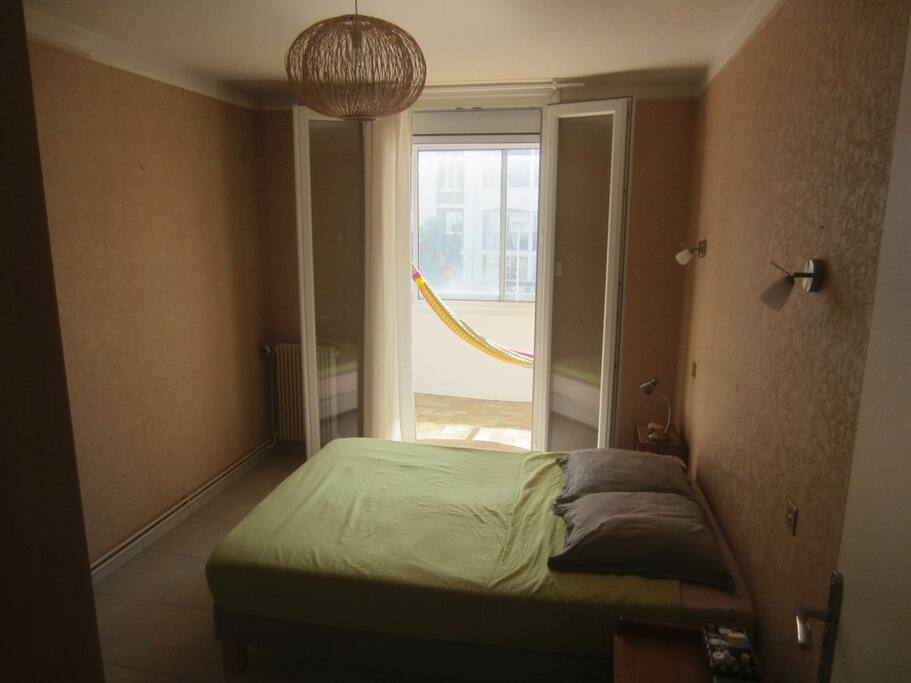 Chambre 1 donnant sur terrasse