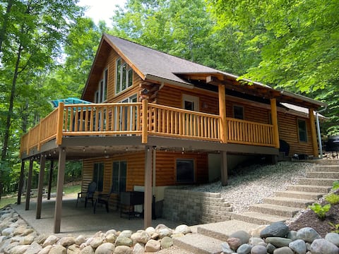 Beautiful Cabin! Hot Tub/Golf/Ski/Boat/Hike