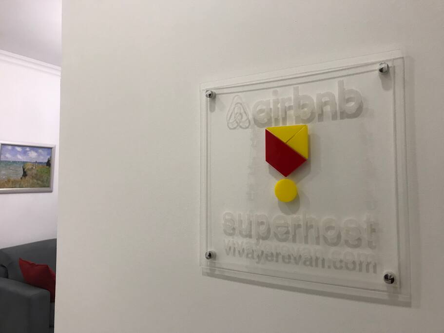 Вы выбираете апартаменты от Superhost на Airbnb – гарантия комфорта, безупречного сервиса и безопасности.