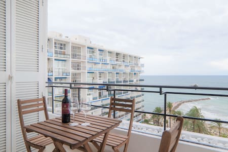 Apartment with Panoramic Sea Views and Balcony