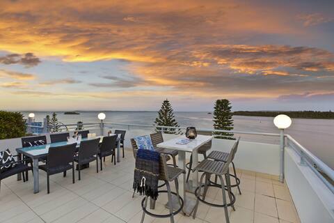 Lakeside 2 Lvl Penthouse Apartment-Rooftop Terrace