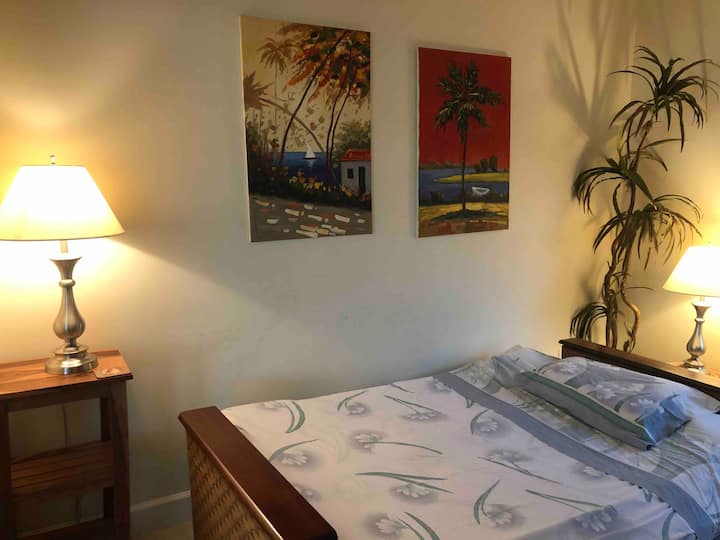 Kitanda cha futoni kilicho na sehemu ya juu ya povu la kumbukumbu kwa ajili ya starehe ya ziada! 