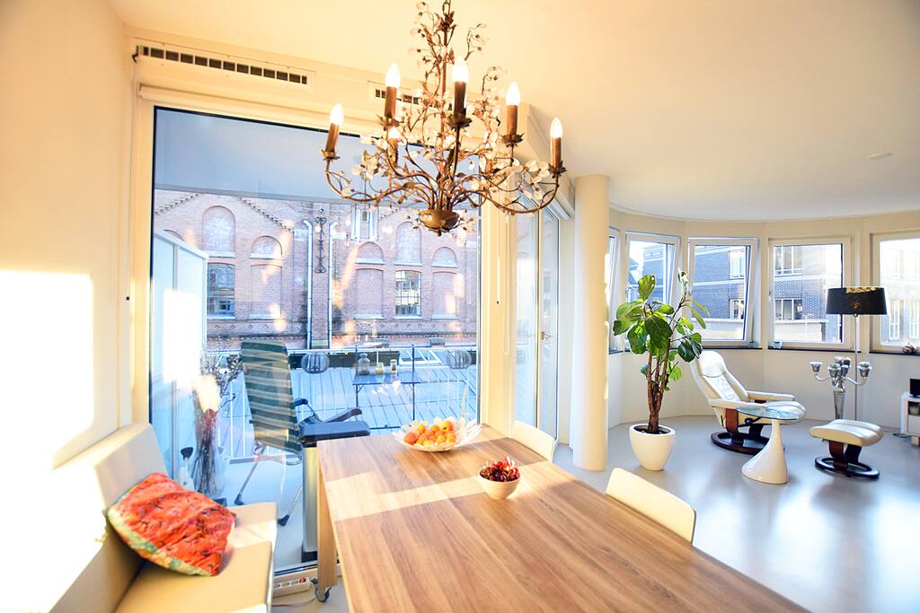 The spacious living area with dinner table is just great