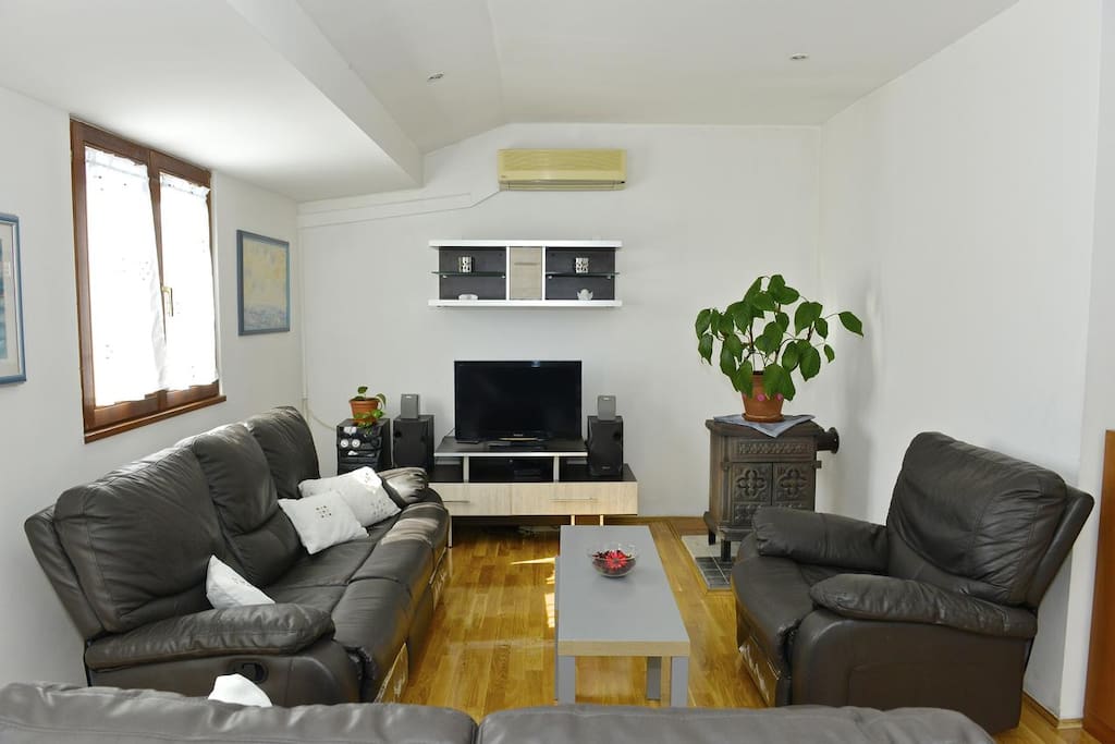 Living room, Surface: 16 m²
