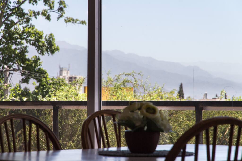 Vista a la Cordillera de Los Andes desde la Sala