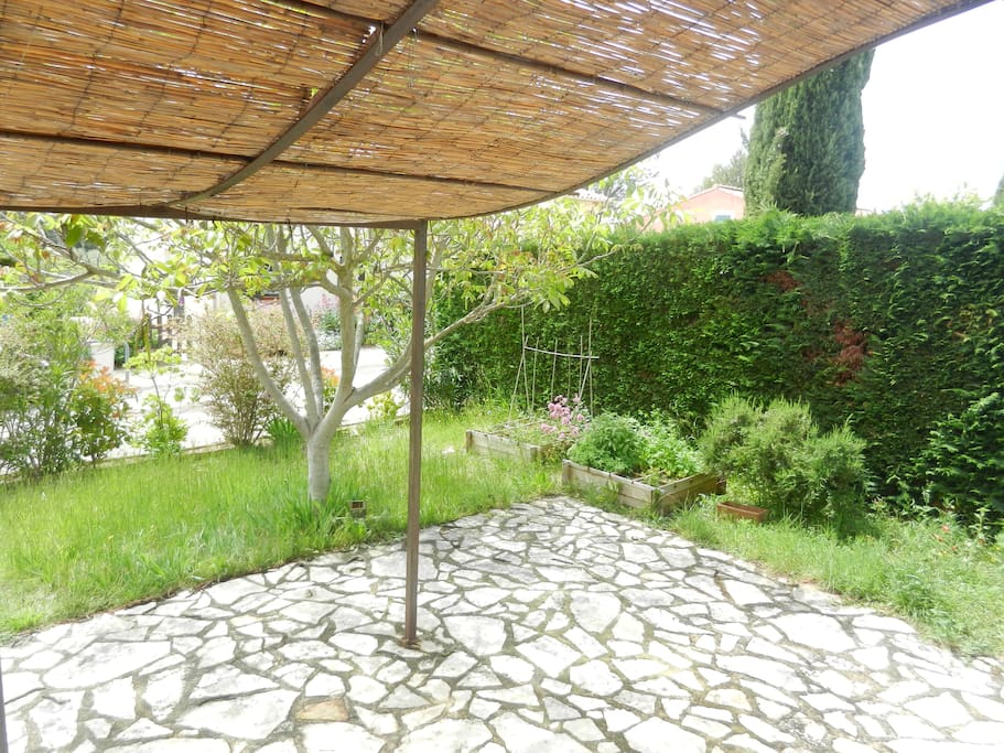 Terrasse et jardin