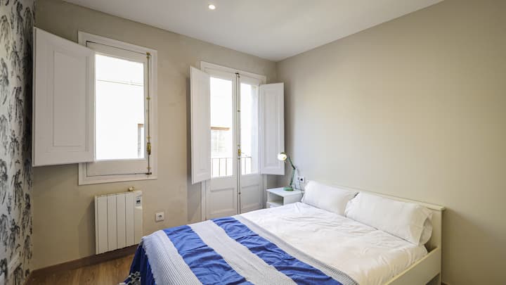 *Monthly Stays*  Nice Apartment Next To La Rambla - Barrio de La Ribera