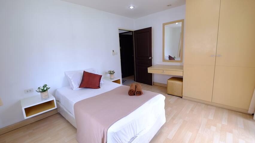 ★4BR |100m BTS | 12px I 4-10bed | Mall | Sukhumvit gallery image 4
