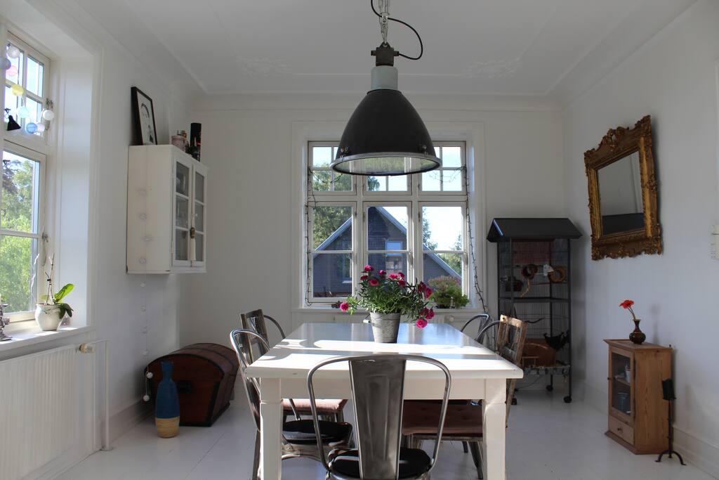Livingroom (1st floor)