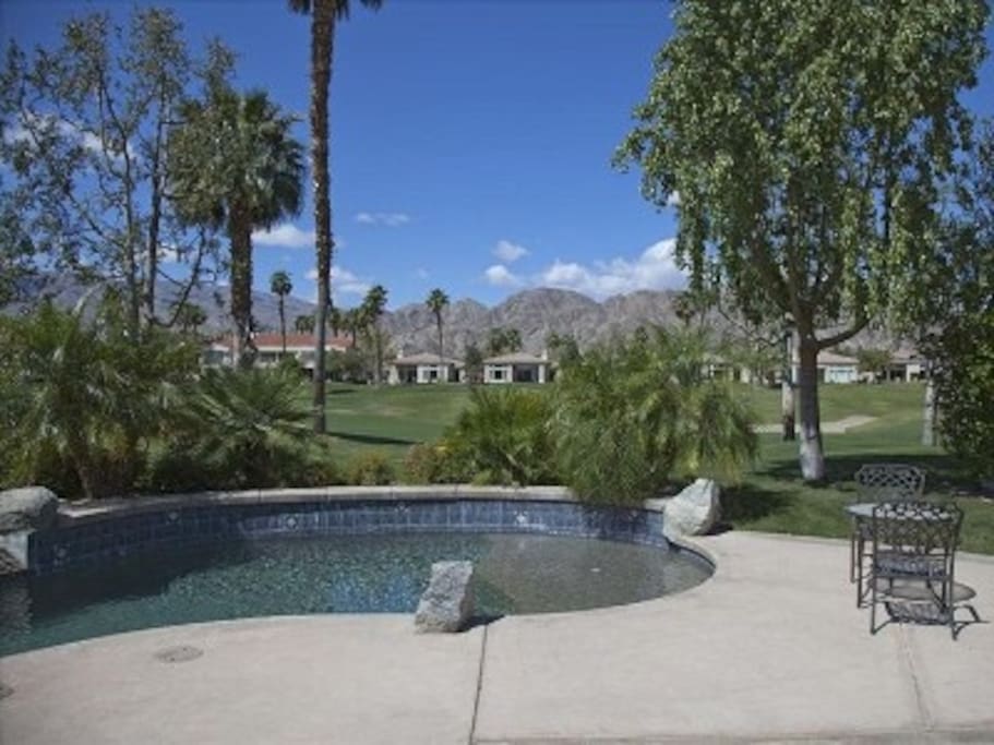 Private pool and hot tub with a wonderful view of the mountains and golf course - all day sun ☀️