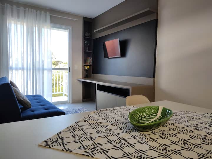 Lindo Apartamento Em áRea Arborizada - Curitiba