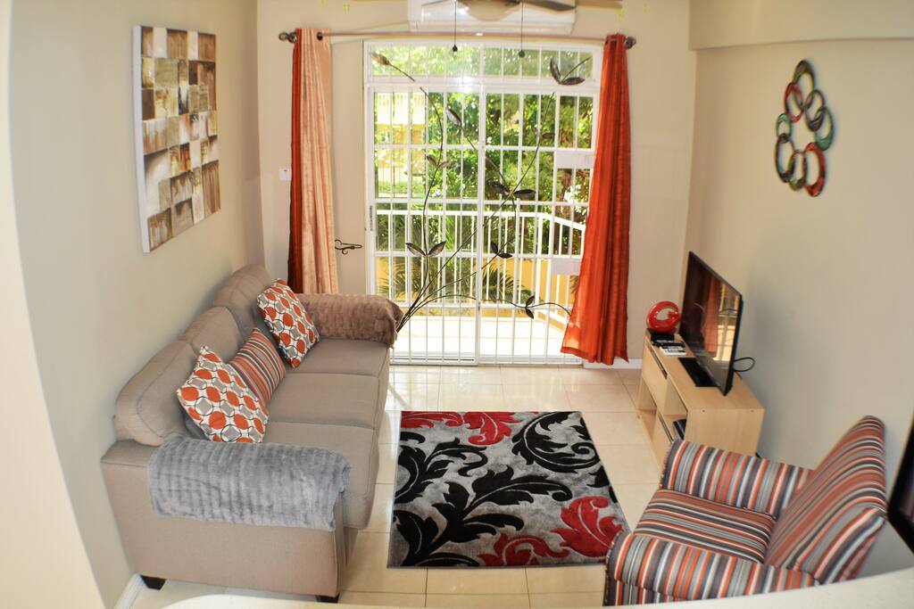 Top 100 Airbnb Rentals 2017 in Kingston, Jamaica