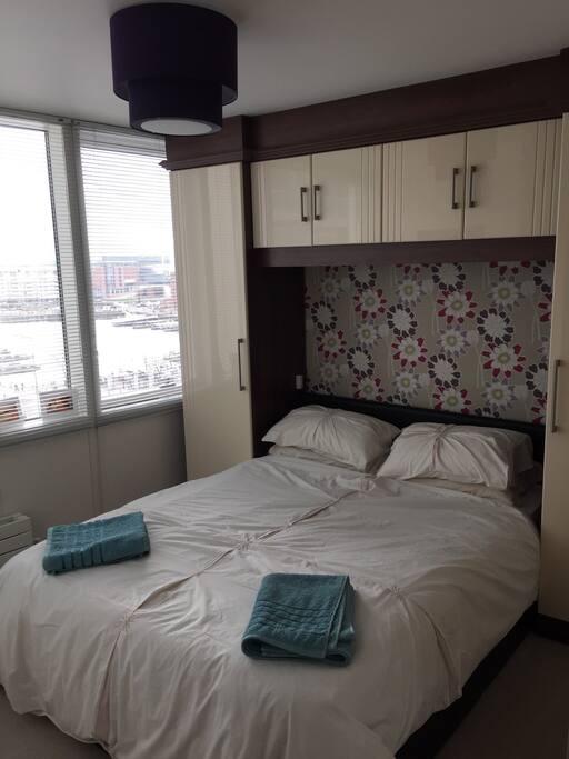 "The private room is perfect, got it's own bathroom and has an amazing view of the Albert dock"