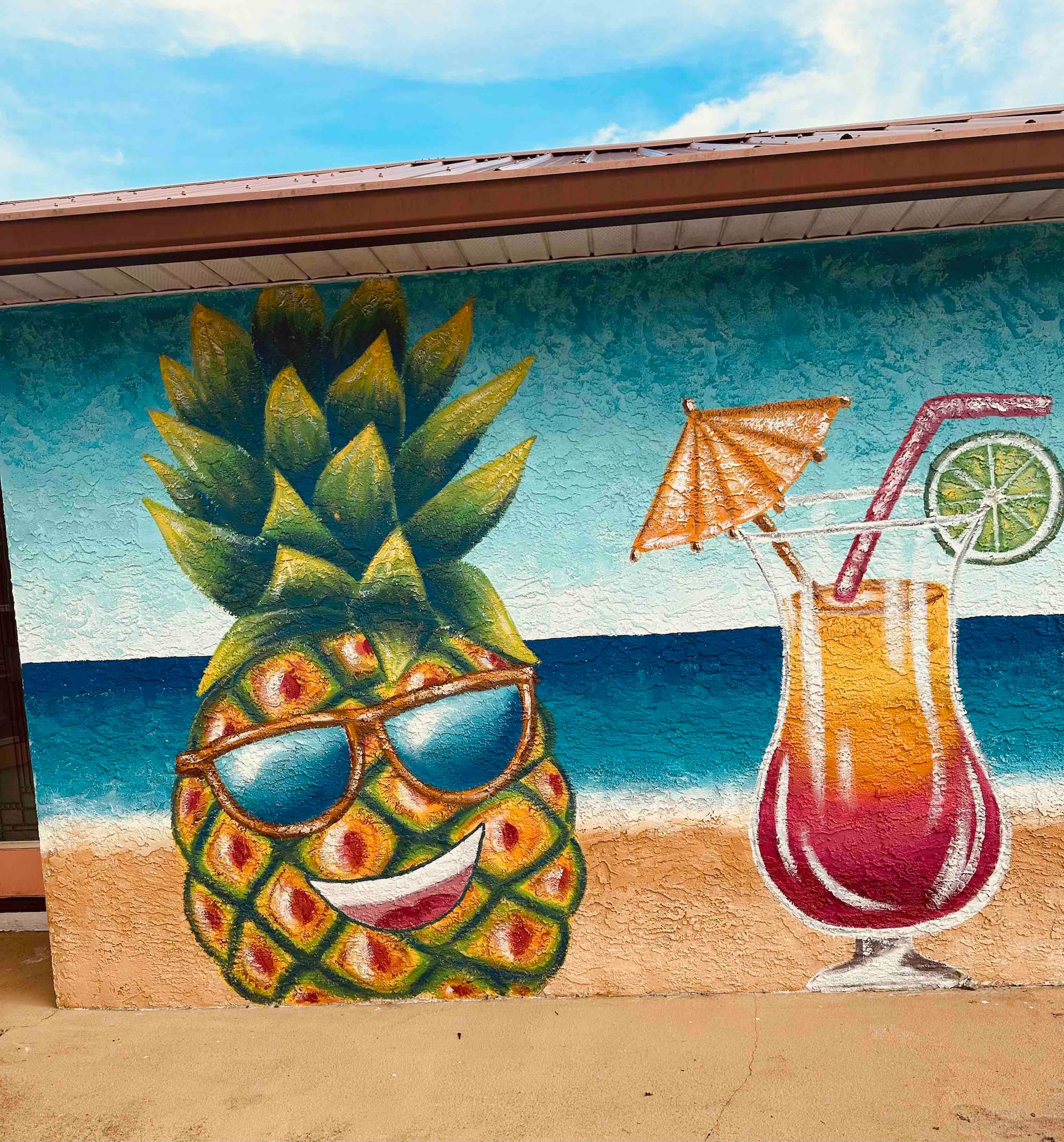 Pineapple Paradise By The Bay