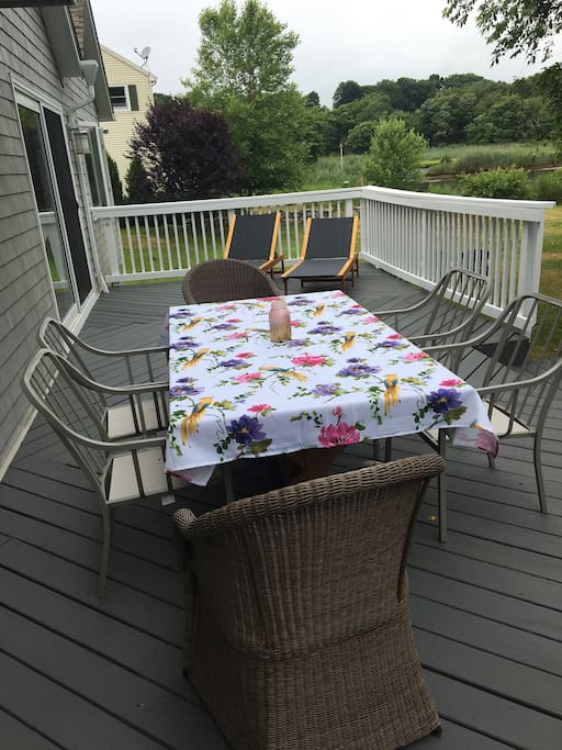 Deck for relaxing