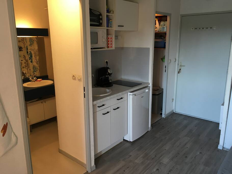Cuisine + accès salle de bain