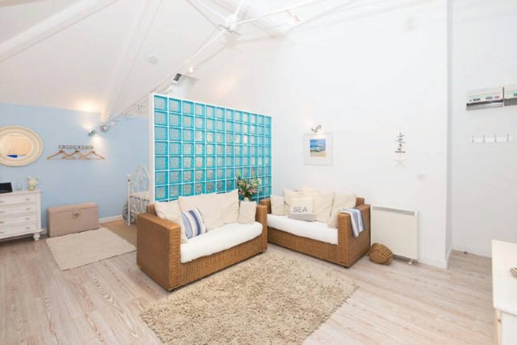 Living Area 2