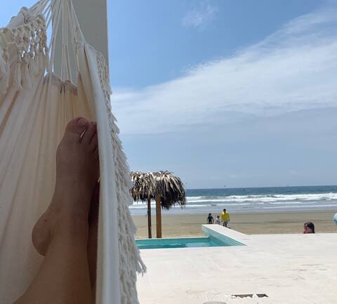 Beautiful Beach Front House, "Casa Pocos"